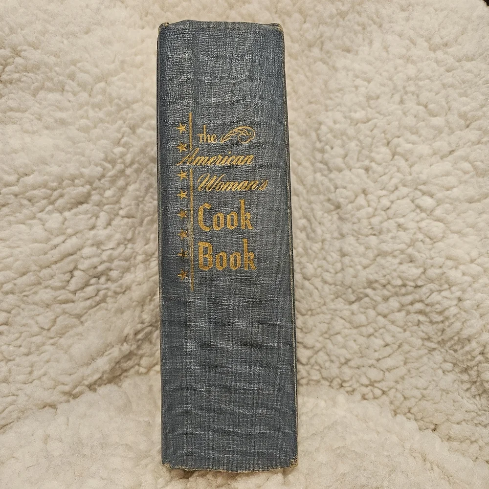 Vintage The American Woman's Cook Book, thumb Indexed, 1958 Edition